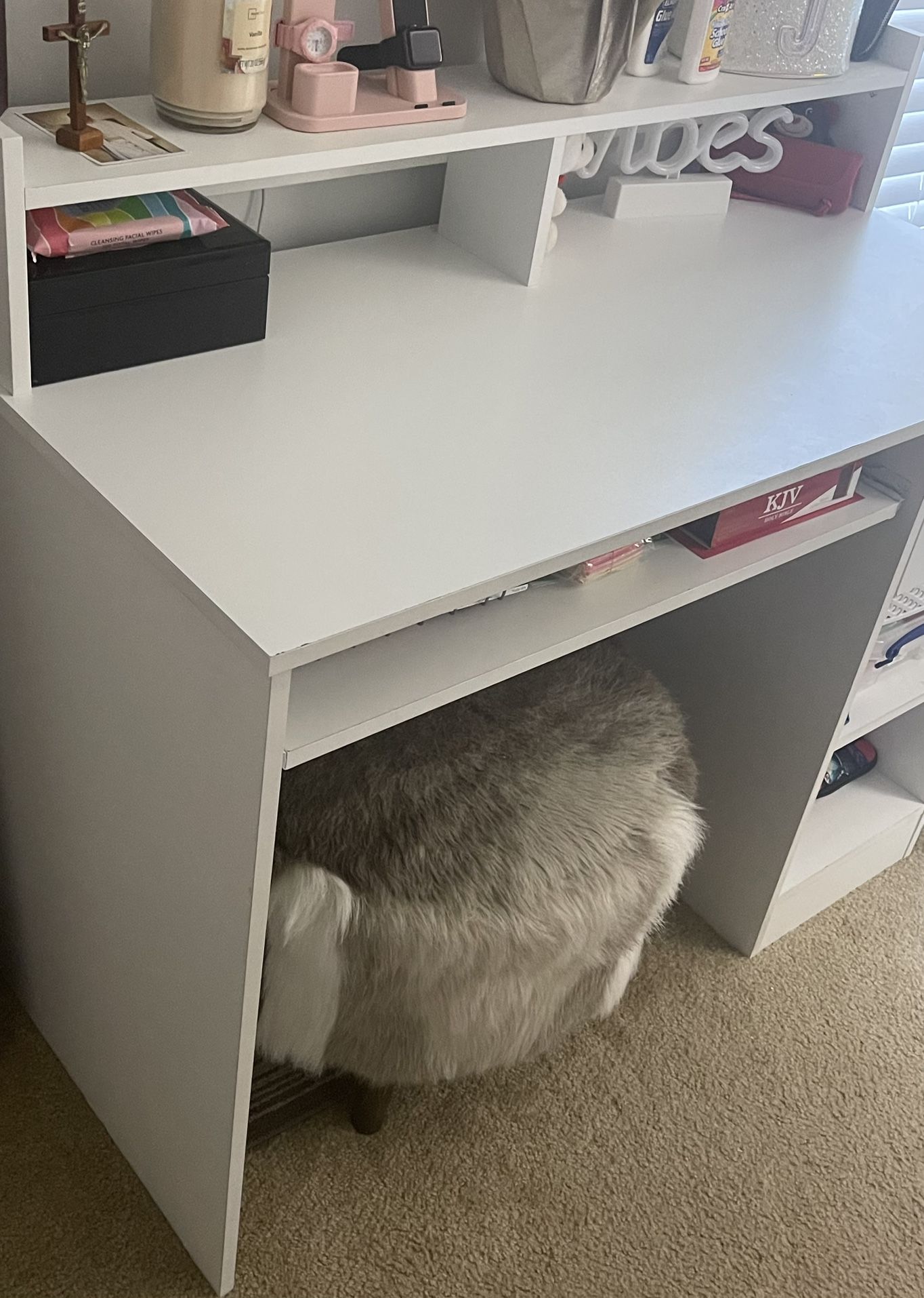 White Desk