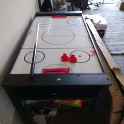 Air  Hockey 