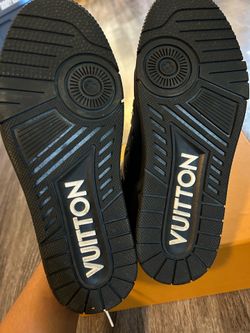 black lv trainers