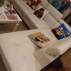 *Wow!!!*---Sophisticated Ibiza White Leather Sectional Sofa W/Ottoman---Pickup Only!!!