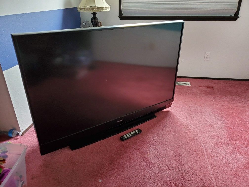 Mitsubishi 60 inch dlp tv 1080p