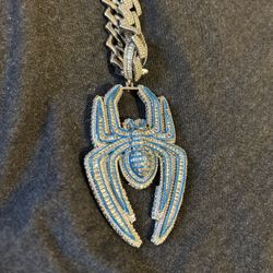 925 Silver Solid Cuban Link And Spider Pendant With Moissanite Stones 