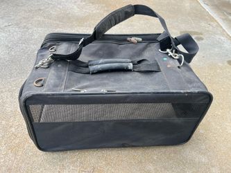 Soft small pet carrier