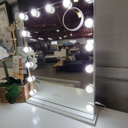 Small Vanity Mirror With Adjustable Lighting