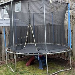 Trampoline 