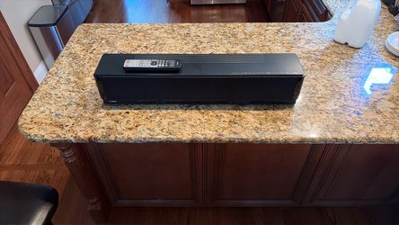 Yamaha YSP-3050 Digital Sound Projector (Soundbar) and Remote