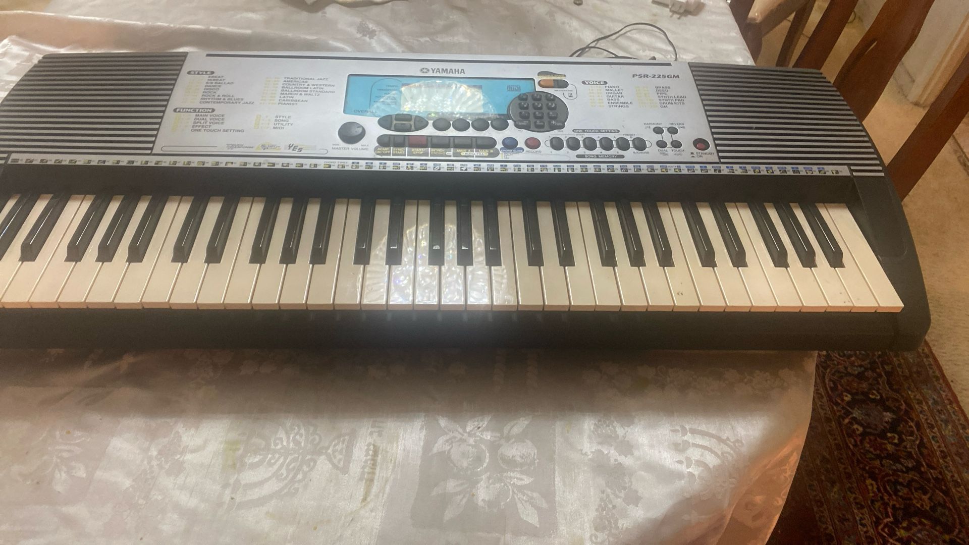 Yamaha PST -225GM