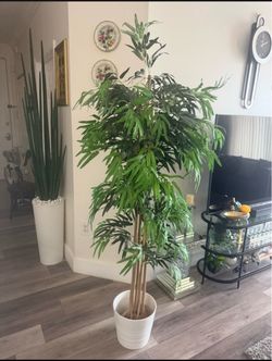 Pretty artificial plant 6 ft bamboo tree with planter