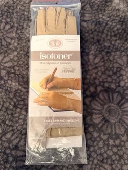 Isotoner Therapeutic Gloves￼