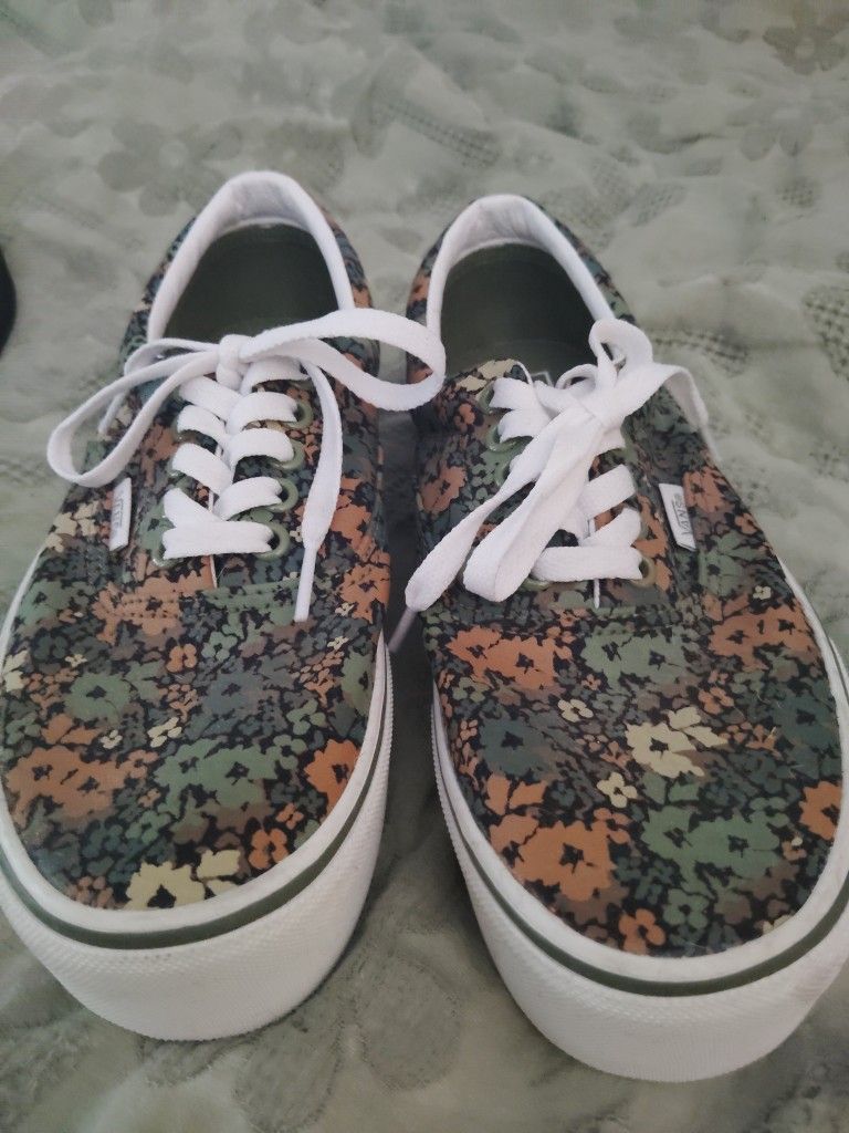 VANS women's 8.5 brand new floral