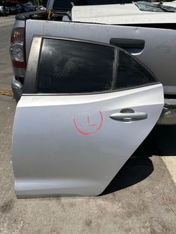 2019-2025 TOYOTA COROLLA HATCHBACK REAR DOOR