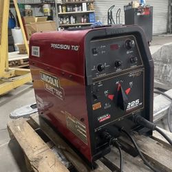 LINCOLN PRECISION TIG 225 TIG/Stick Welder 230 Amp K2533-2 w/ pedal, torch, rod