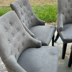 free  five chairs   gratis