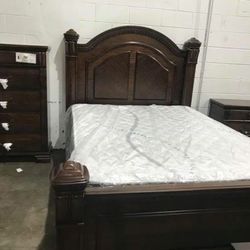 Queen bedroom set