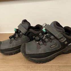 Toddler Size 9 Keen Boys Hiking Shoe