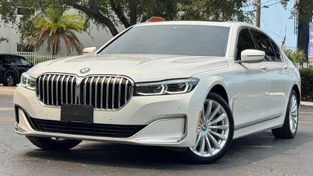 2022 BMW 740