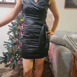 New Black Dress (Size 2) Express