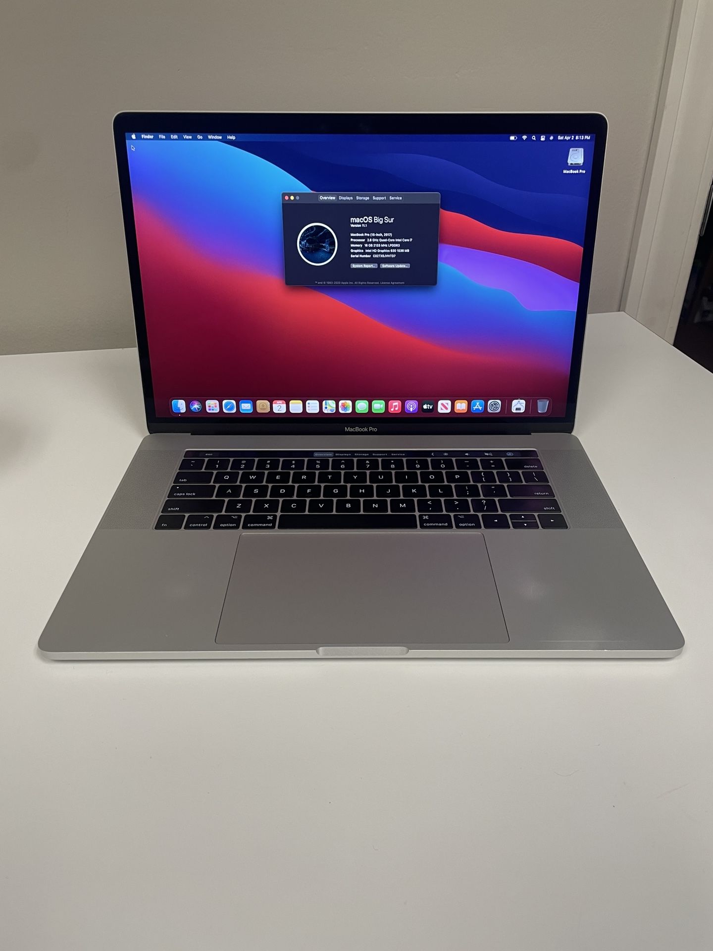 Apple 15” 2017 MacBook Pro Retina Touch Bar Quad Core i7