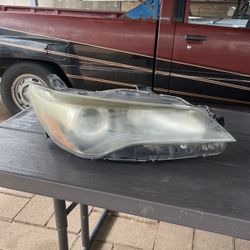 2015 Toyota Camry Headlights 