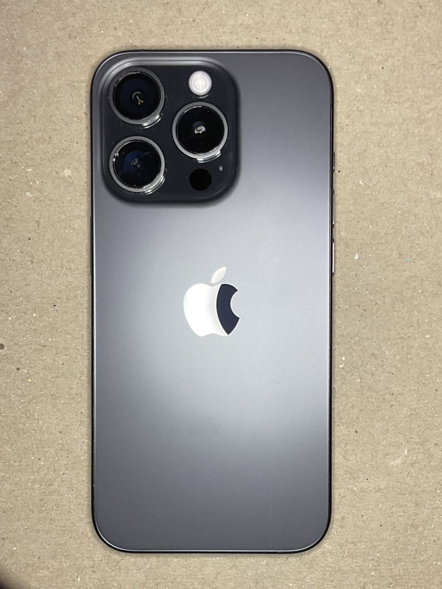 IPHONE 15 PRO
