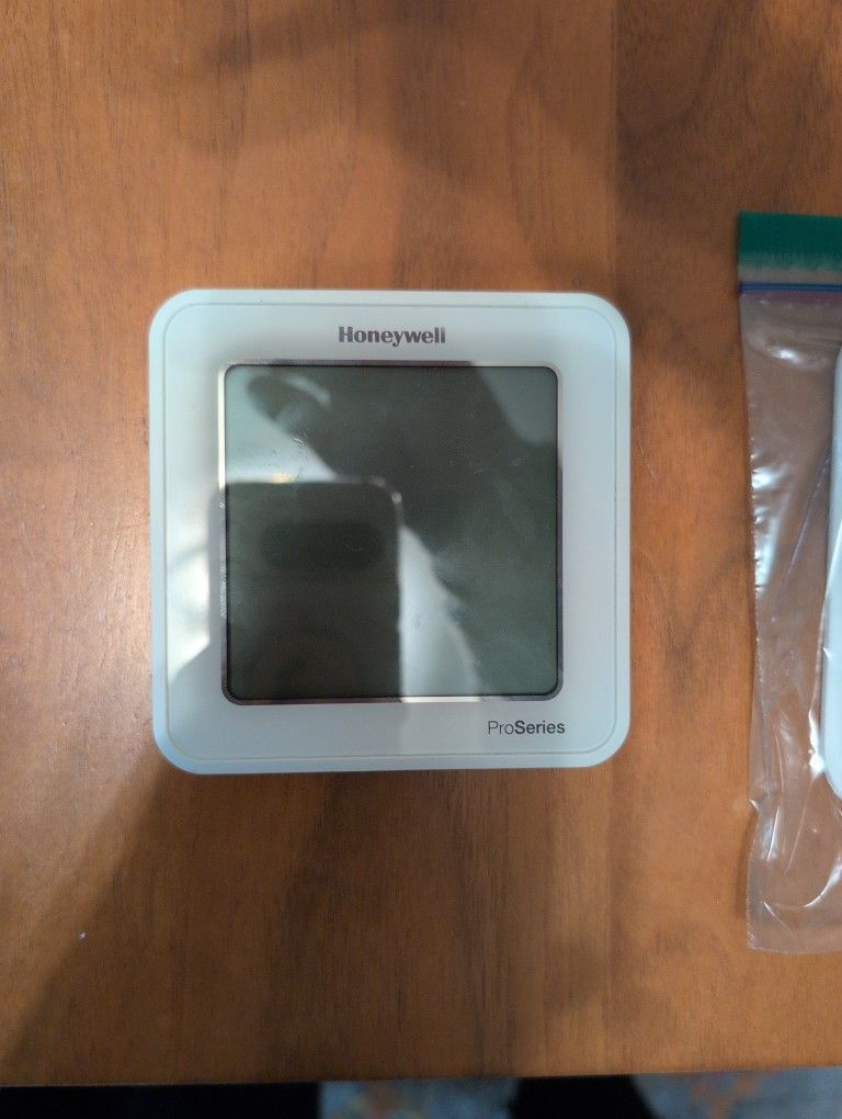 Honeywell Home Wifi Thermostat Lyric Pro Series 