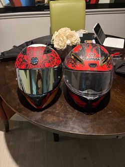 Motorcycle helmet . LARGE