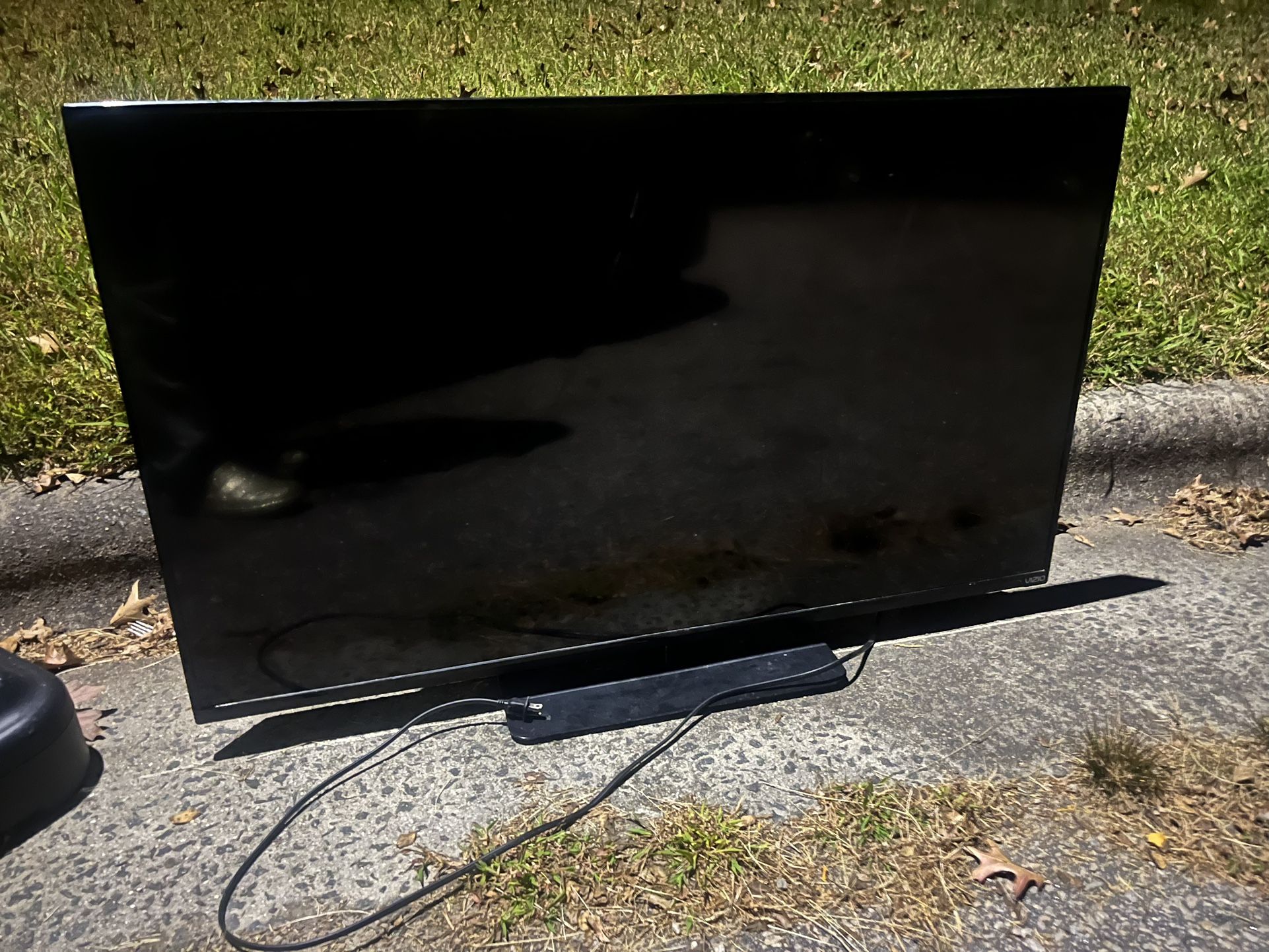 48” Flat Screen Tv
