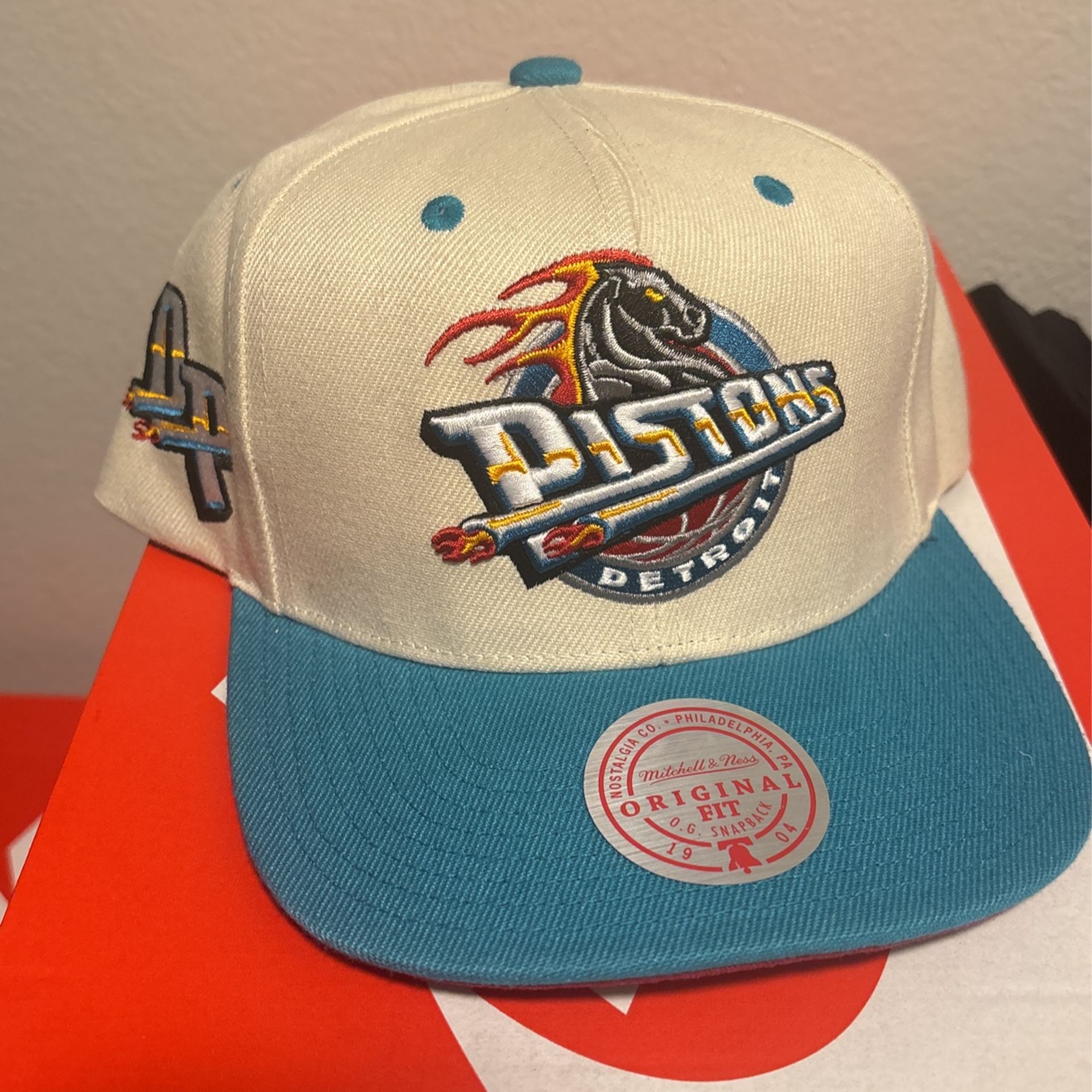 Detroit Pistons SnapBack 