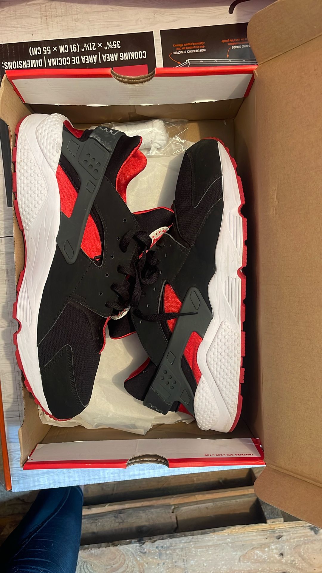 Nike Huarache Size 14