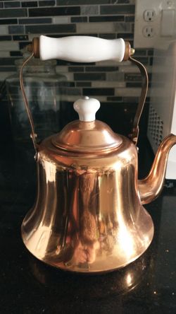 11" T x 9" W COPPER TEA POT UNUSED