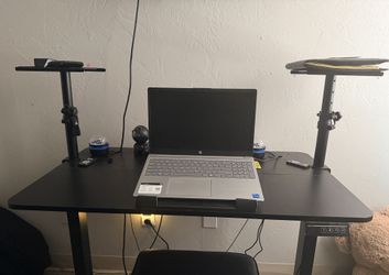 Heavy Duty Hydraulic Computer Desk w/ adjustable height