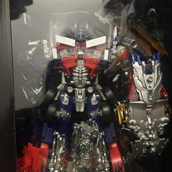 Transformers Optimus Prime Figure