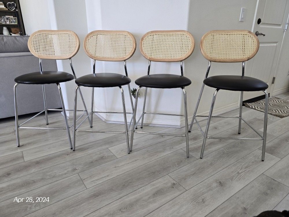 BRAND NEW Rattan Bar Stool Chairs