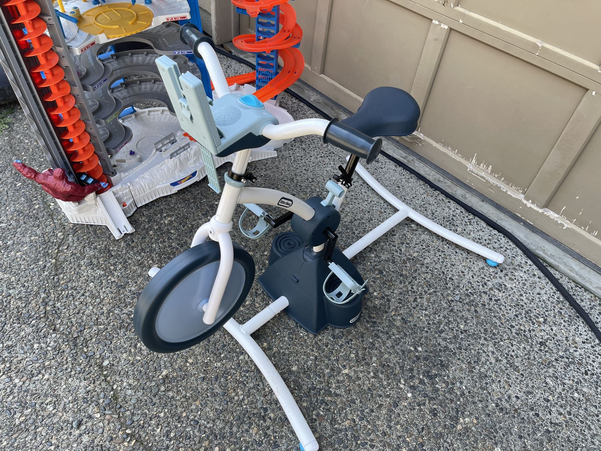 Little Tikes Pelican Stationary Bike