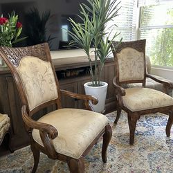 2 Chairs   ,    $50 Each For 2 Chairs $100 , Can Be Used In Bedroom, Living Room, Dining Table, ,office
