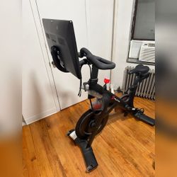 Peloton Bike PL01, Shoes and Weights - Excellent - 2021 - New York, NY