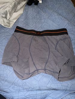 Men’s underwear: boxer briefs
