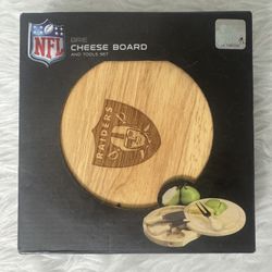 Nfl Raiders Cheeseboard And Tool Set