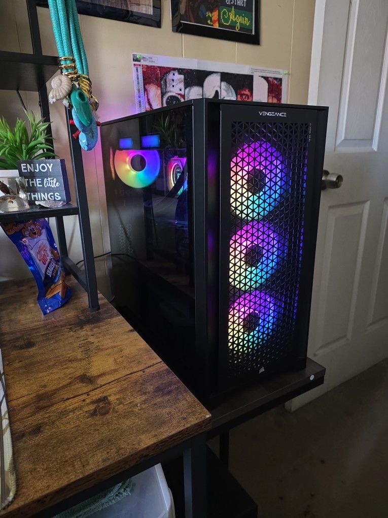 Selling Corsair i7500 Vengeance Desktop 