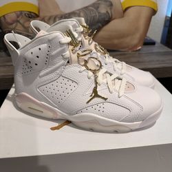 Brand New Womens Jordan 6 Retro Gold Hoops Size 8 