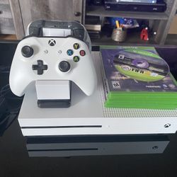 Xbox One S Bundle - Used