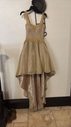 Small gold windsor elegant dress
