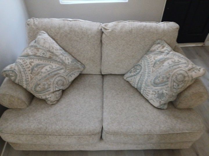 Brand new ashley couch