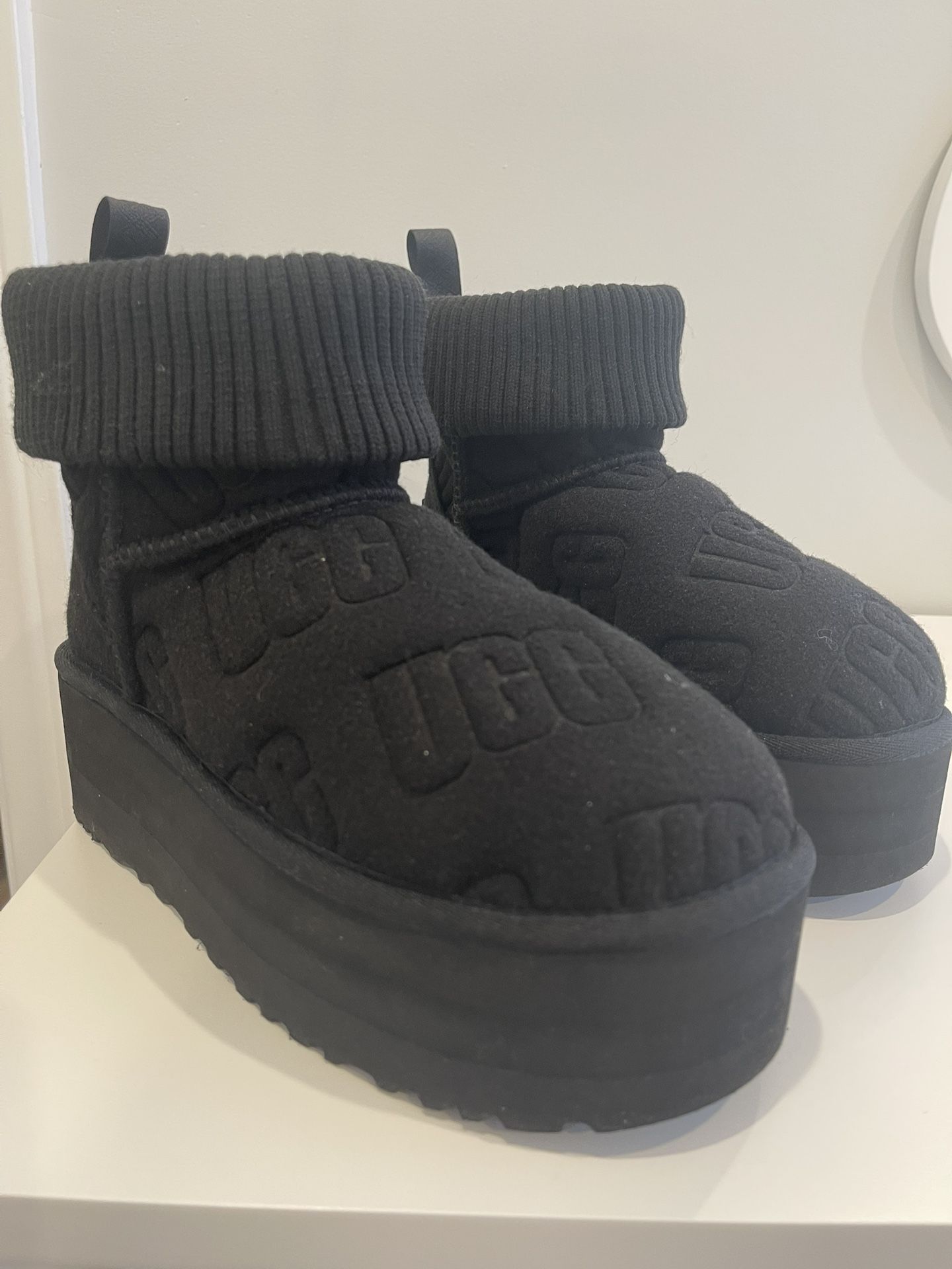 Black Ugg Boots