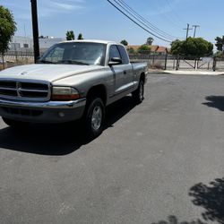 1998 Dodge Dakota
