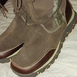 Skechers Boots Used Brown Suede Leather Faux Fur Women Size 12, $25