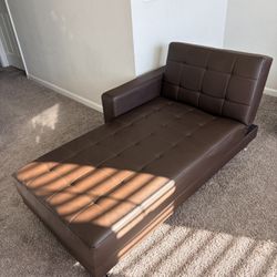 🚨 MOVE OUT 🚨 Leather Chaise Lounge Chair