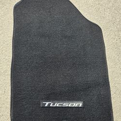 2022-2025 Original OEM HYUNDAI TUSCON Floor Matts Front & Rear Mint Cond