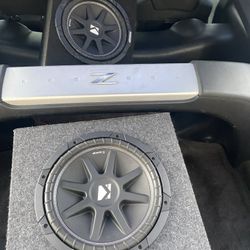 12inch kicker Classic 12" Comp 4 Ohm Subwoofer