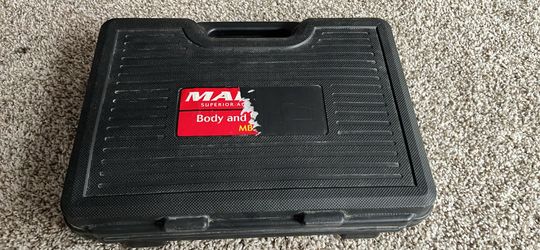 Maddox Auto Body Hammer & Dolly Set – Complete with Case